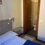 호텔 갈라 *