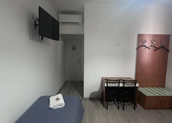Galla Hotel *
