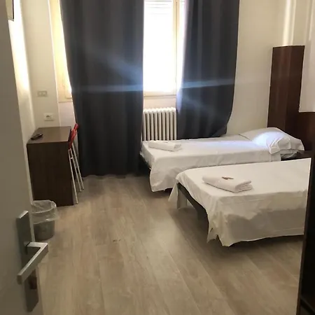 Galla Hotel *